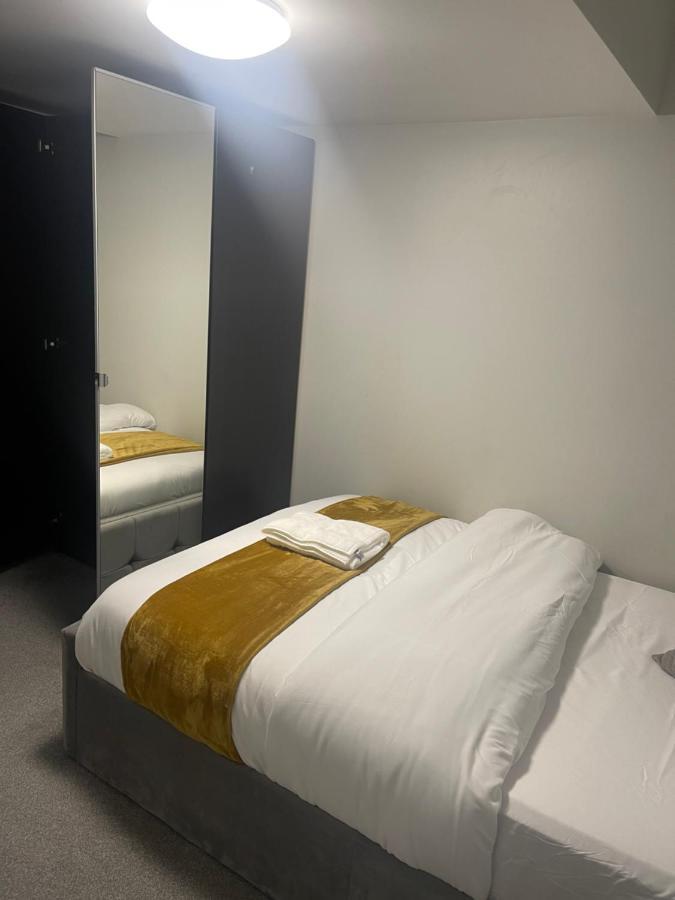 Beautiful En-Suite Bedroom Ипсуич Екстериор снимка