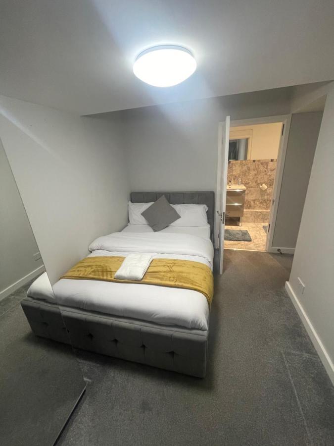 Beautiful En-Suite Bedroom Ипсуич Екстериор снимка