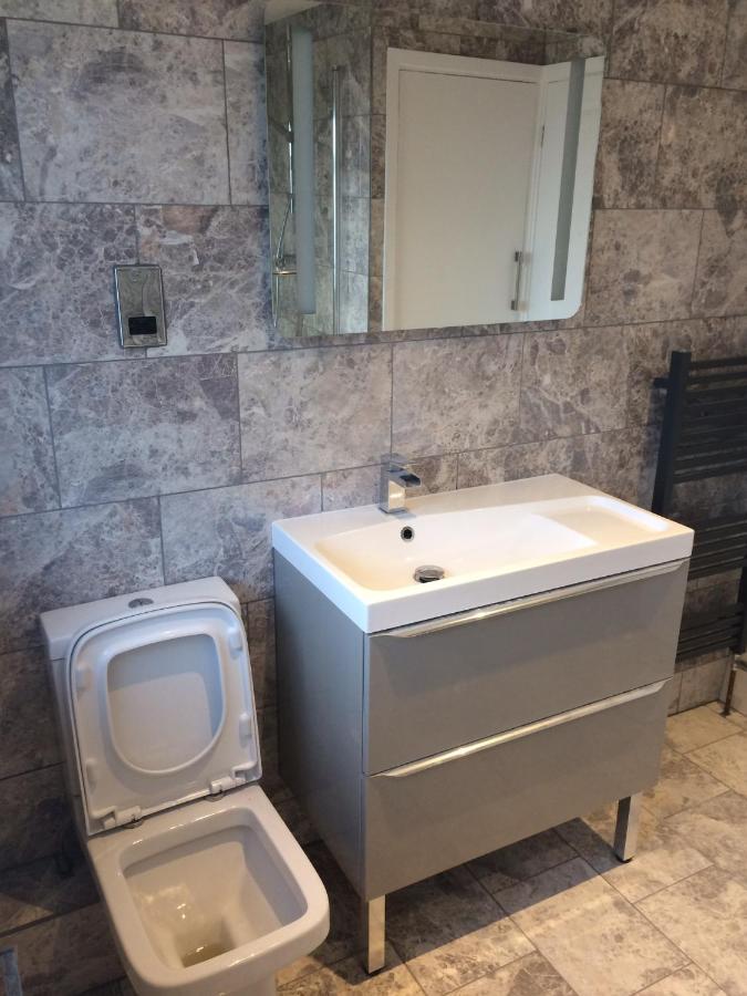 Beautiful En-Suite Bedroom Ипсуич Екстериор снимка