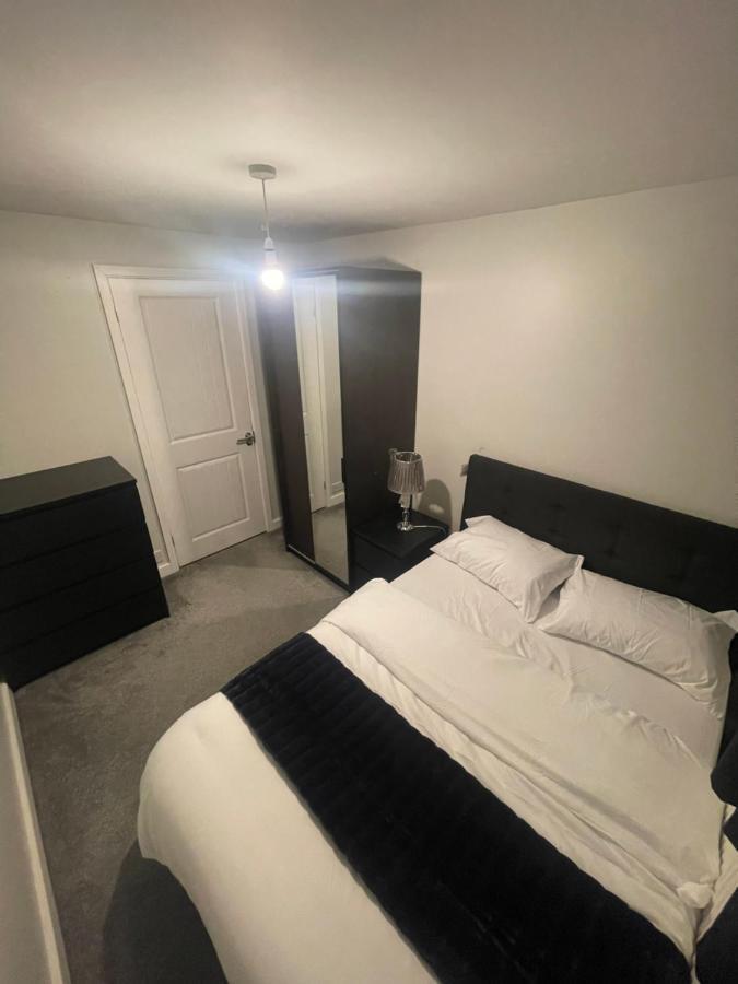 Beautiful En-Suite Bedroom Ипсуич Екстериор снимка